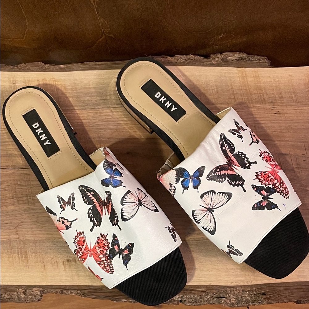 DKNY Women's Butterfly Mules - Black and White